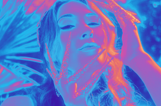 Thalia Sophia’s “Hips Like Water”: Where Sizzling Synths Ignite Ocean-Nymph Energy into an Airy Diva’s Global Power Surge!