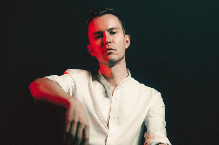 IGOR Sets the Internet Buzzing with His Powerful New Single ‘Talk To&nbsp;Me’