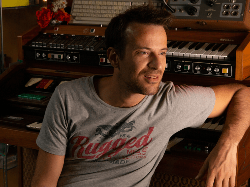 Warning: Richard Green’s ‘Sad but Beautiful’ Will Give You Chills From the Very First&nbsp;Note