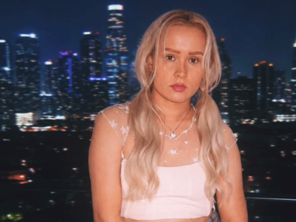Esthy Turns a Wrong Decision Into a Great Single ‘bad&nbsp;habit’