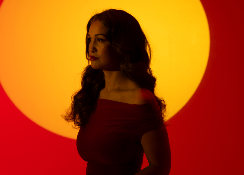 ‘Old Friends’ by Sez: A Soul-Pop Debut Built for Late-Night&nbsp;Escape