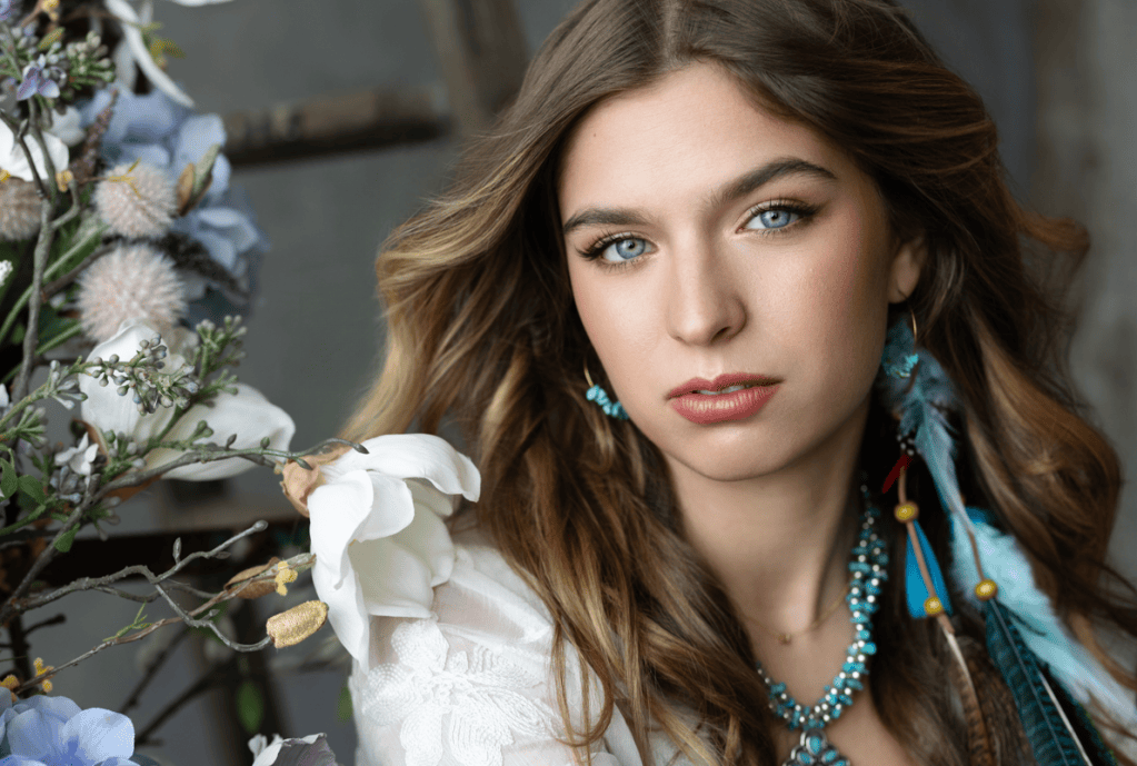 Naomi Jane Puts a Sharp Country-Pop Spin on Relationship Frustration with “Passenger&nbsp;Princess”